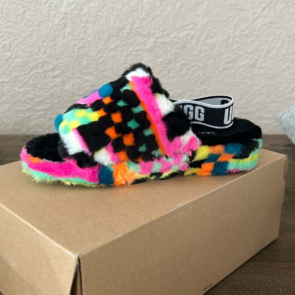 UGG FLUFF YEAH SLIDE CHECKS